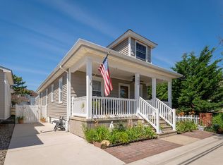 142 W Morning Glory Rd, Wildwood Crest, NJ 08260