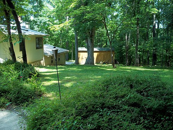 5th image of 1391 State Road 135 N