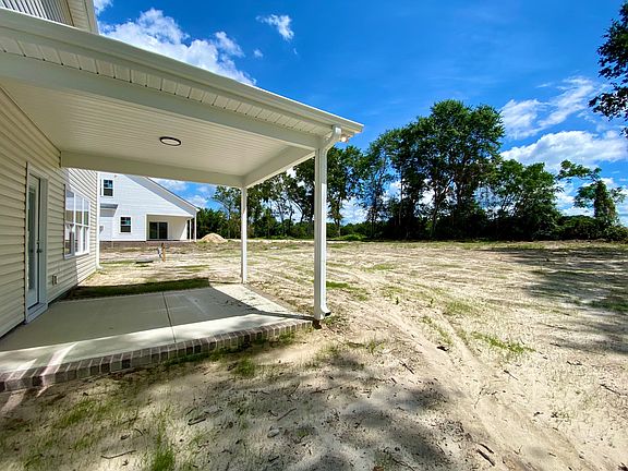 318 Glenn Laurel Back