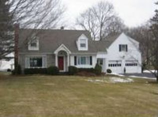 74 Stonecrest Rd, Ridgefield, CT 06877