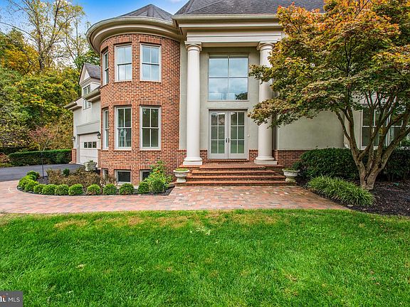 4th image of 10747 Riverscape Run