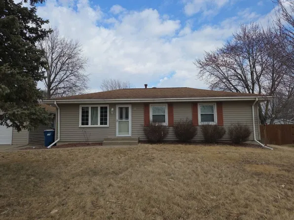 908 18th St, Port Byron, IL 61275