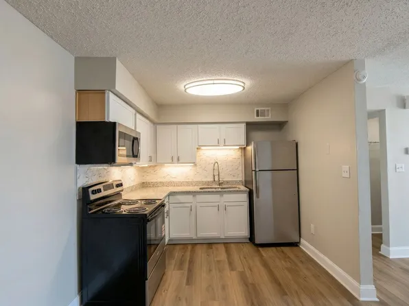 The Pointe on Lafayette, 203 Ramblewood Dr #23, Shelby, NC 28152