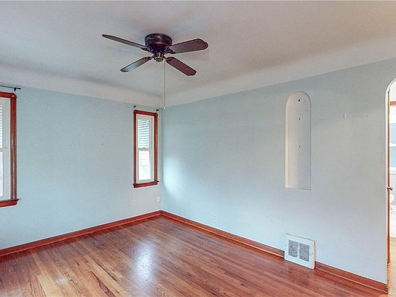 2nd image of 6584 Westminster Dr