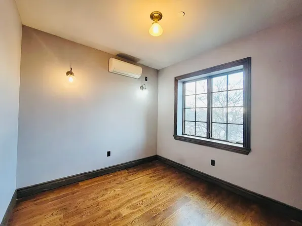 311 Melrose Street image 6 of 16