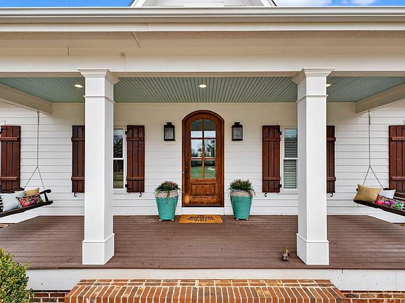 3rd image of 2062 Knighton Chapel Rd