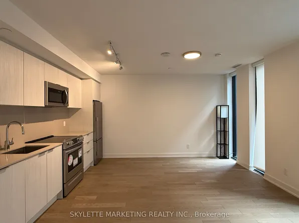 25 Richmond St E, Toronto, ON