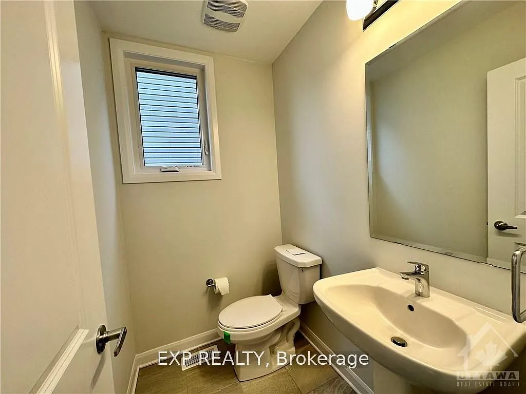 4 bed, $2,780 — Photo 4