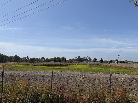 3rd image of 8660 Windsor Road
