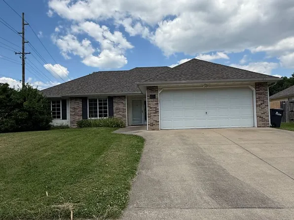 701 Manhattan Dr, Columbia, MO 65201