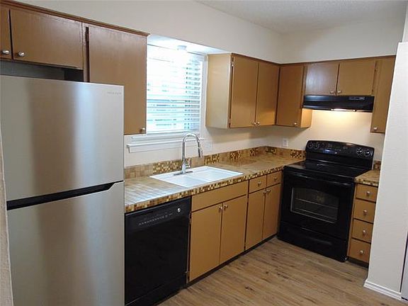 3rd image of 2337 Trellis Pl #2337