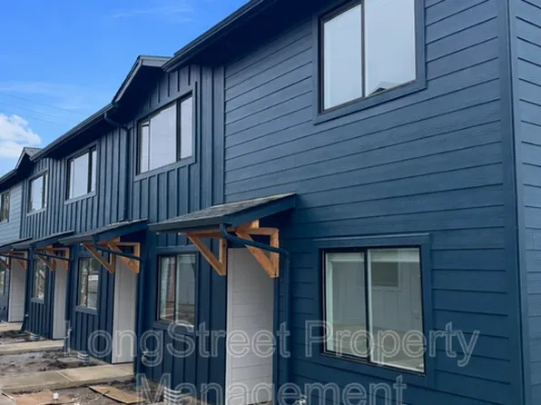 814 S 19th St, Philomath, OR 97370