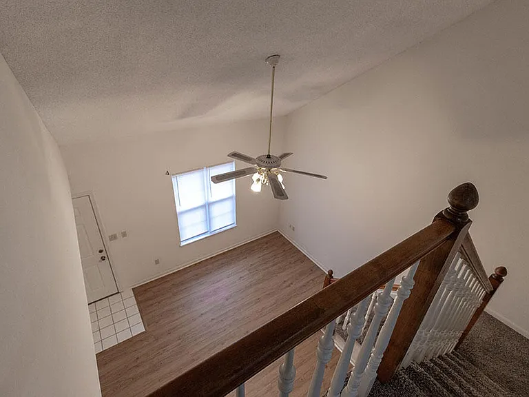 212 Nikki Way — Photo 11
