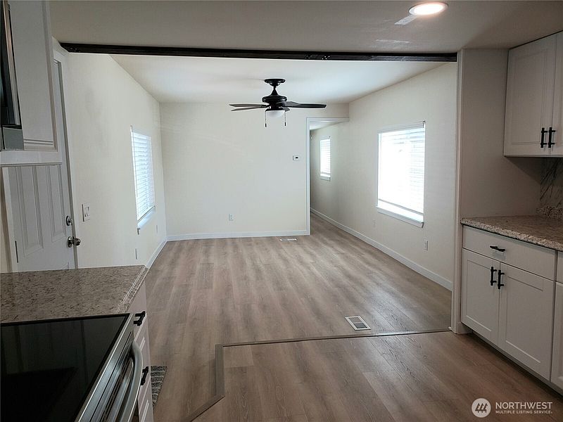 5th image of 31108 3rd Avenue #208