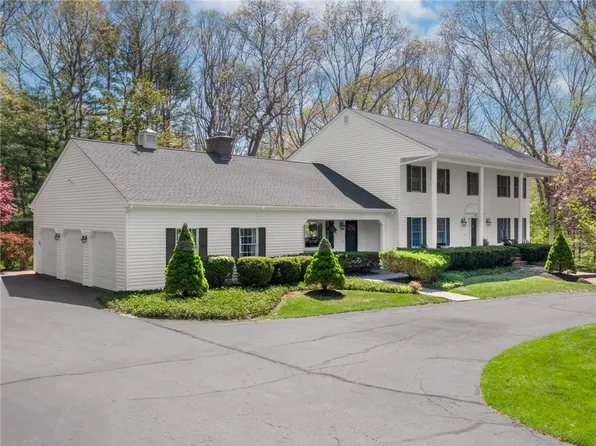 100 Joseph Ct, Warwick, RI 02886