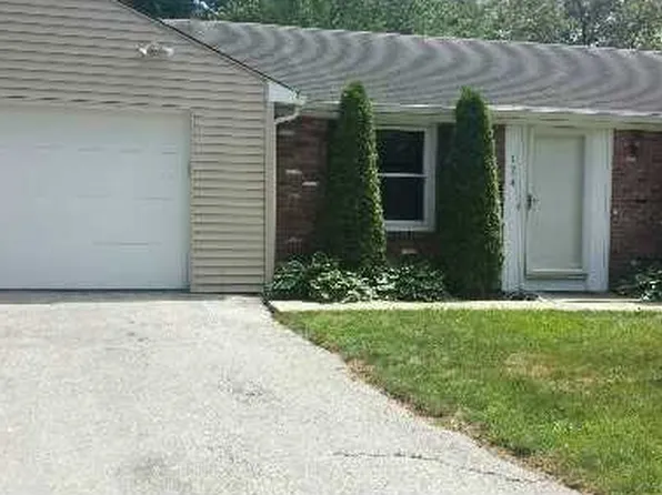 124 Keystone Dr, Warwick, RI 02889