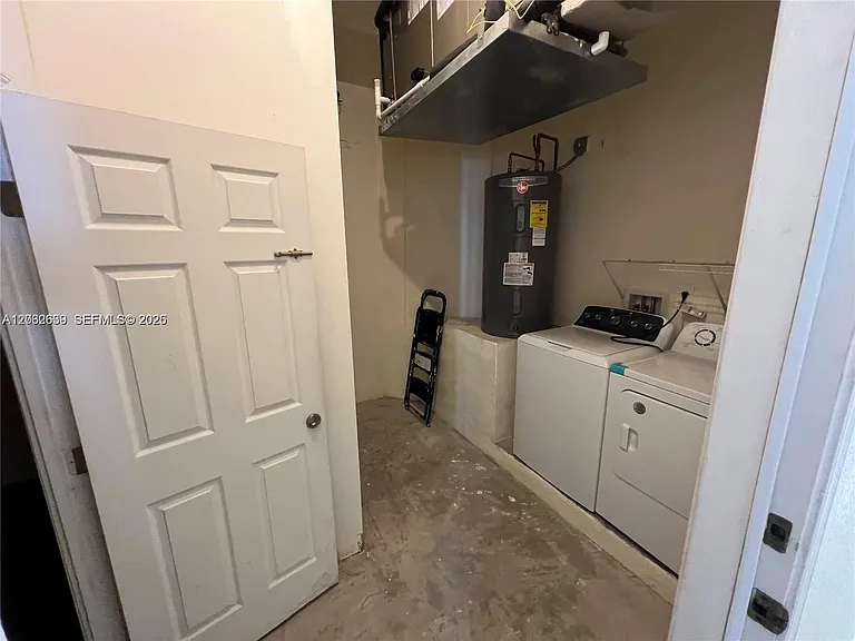 2240 Portofino Ave — Photo 13