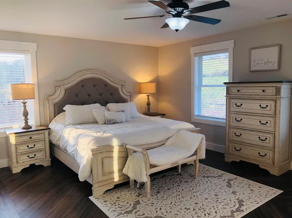 (undisclosed Address), Alexander, NC 28701
