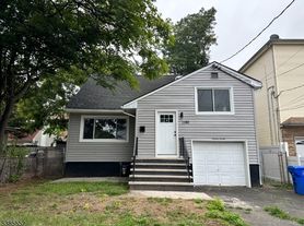 1190 Union St, Linden, NJ