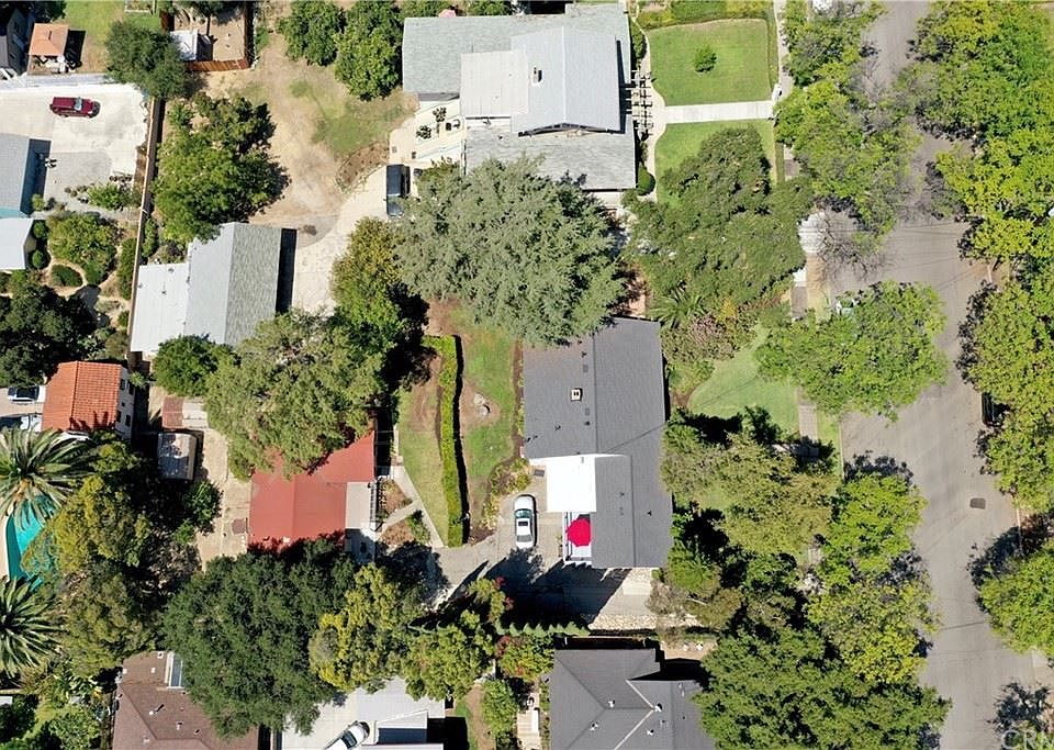 1st image of 170 E Alegria Ave
