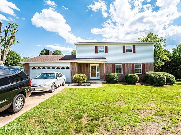 5th image of 2541 Fairwood Dr