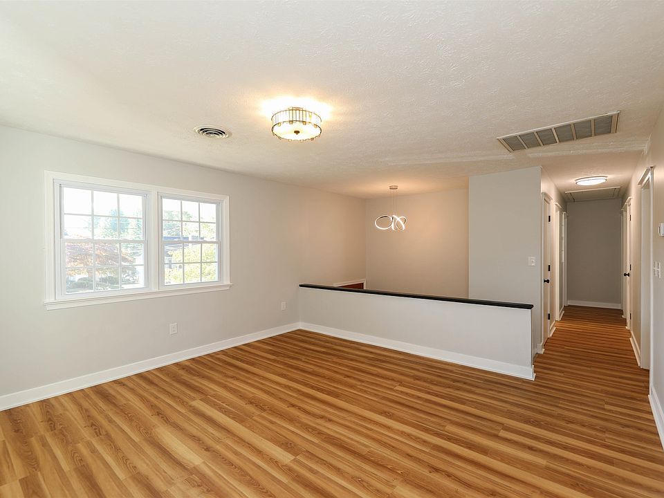 1st image of 829 Jefferson Ave