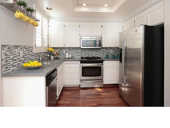 4th image of 433 Camille Cir Unit 13