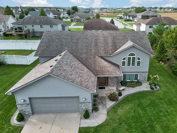 795 Surrey Dr, Lowell, IN 46356
