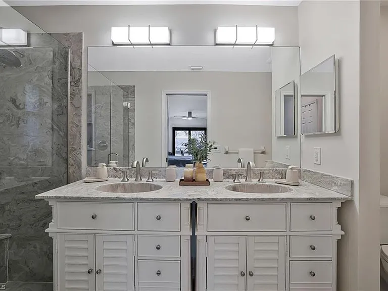 50 Copperfield Ct — Photo 24
