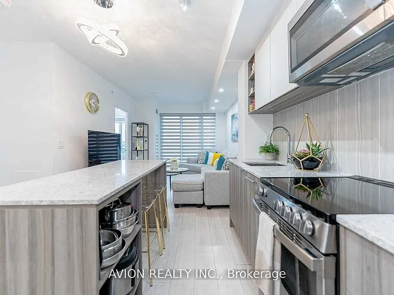 31 Tippett Rd #336 — Photo 6