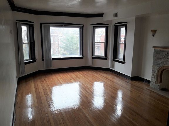 2nd image of 7746 S Jeffery Blvd #2