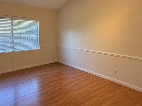 1192 Mitchell Ave APT 5, Tustin, CA 92780