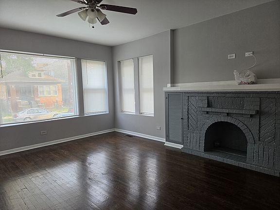 2nd image of 5536 W Congress Pkwy #1