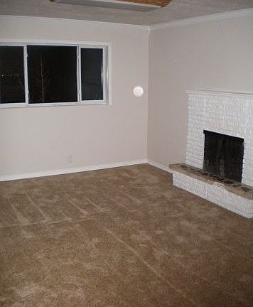 3rd image of 240 Nu Vue Cir