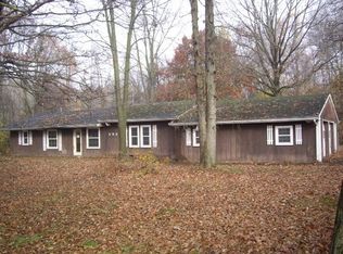 9935 E Sidney Rd, Carson City, MI 48811