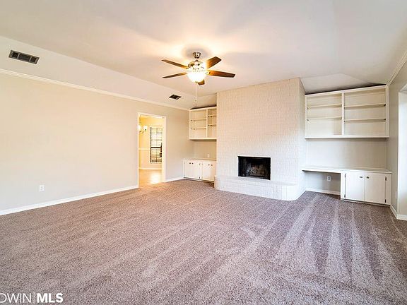 3rd image of 9813 Sky Vista Dr