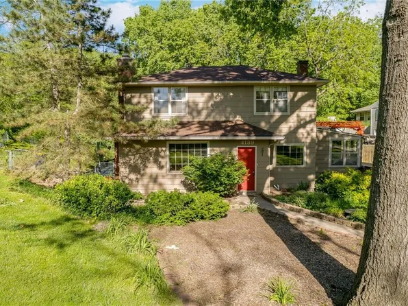 4139 NE Kelsey Rd, Kansas City, MO 64116