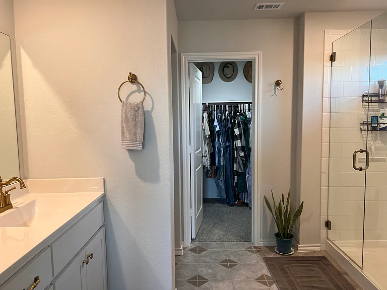 721 Whitecomb Ln — Photo 26