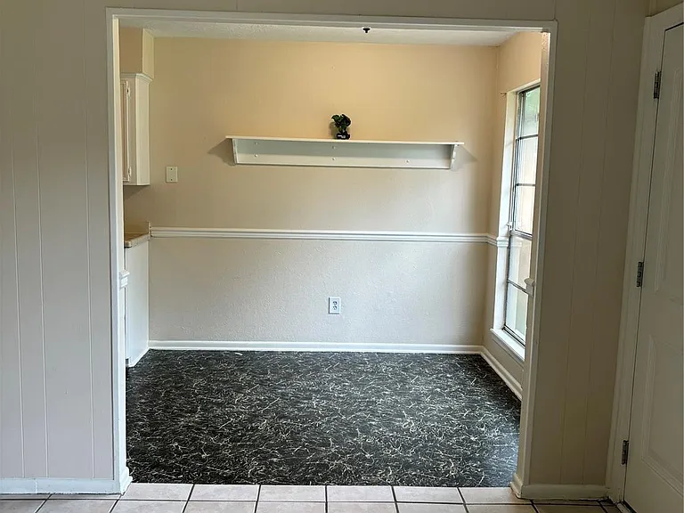 3506 Valerie Ln — Photo 7