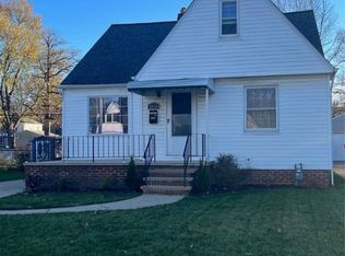 4919 Kenmore Ave, Parma, OH