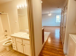 1486 Clover St, Morgantown, WV 26505