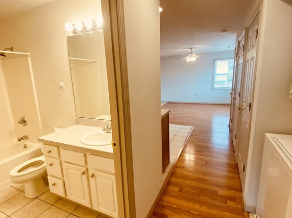 1486 Clover St, Morgantown, WV