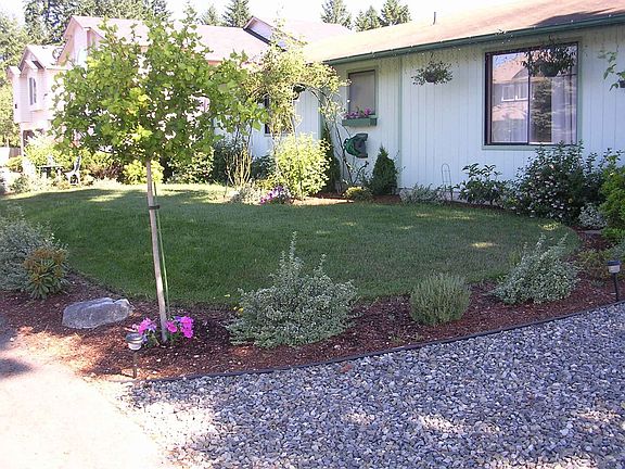 2nd image of 2512 Douglas St SW