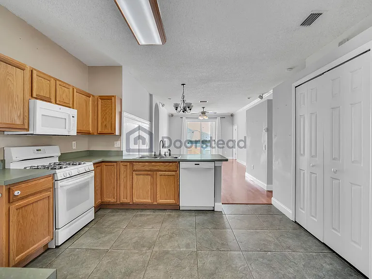 1703 Open Field Loop — Photo 9