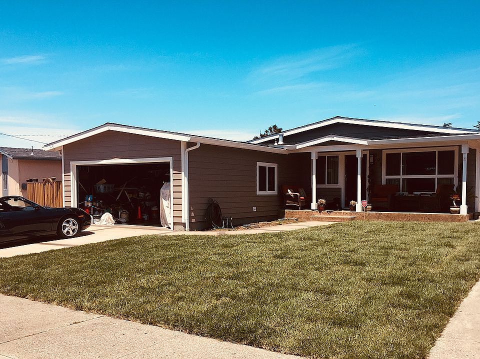 1st image of 303 Greenway Dr