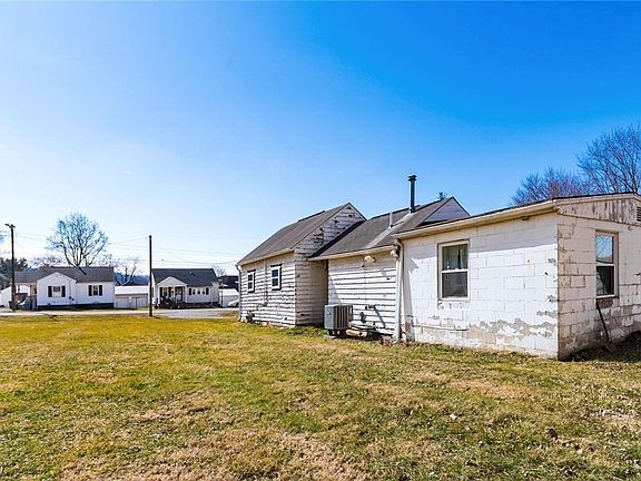 3rd image of 97 E King St