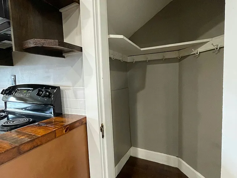 750 Hawthorne Ave #4 — Photo 10