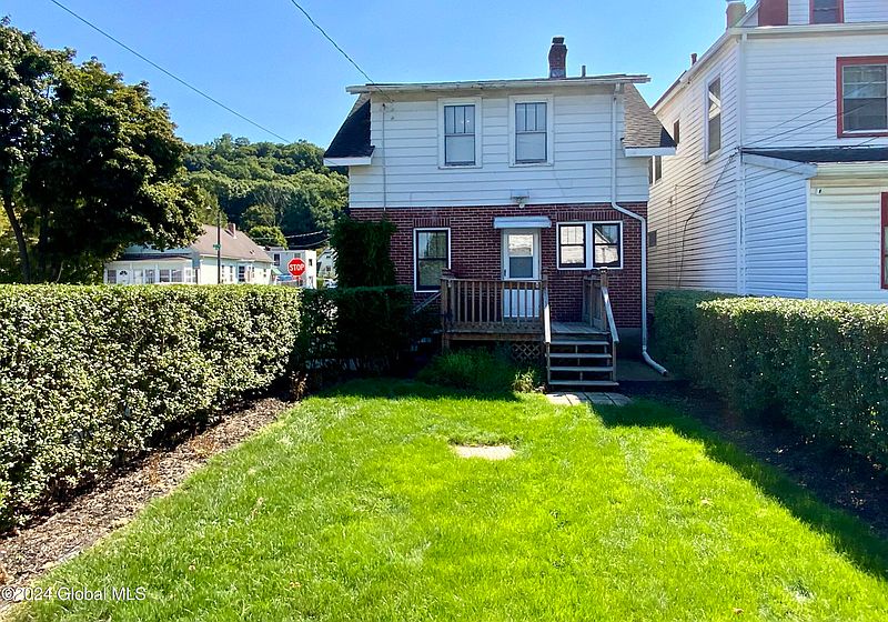 3rd image of 437 8th Avenue