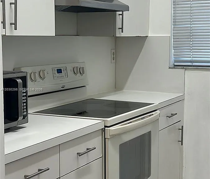 15315 SW 76th Ter #207 — Photo 3
