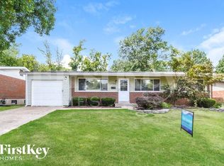 1335 Pepperhill Dr, Florissant, MO 63033